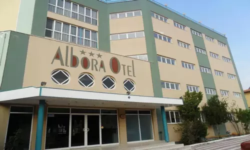 هتل آلبورا کوش آداسی